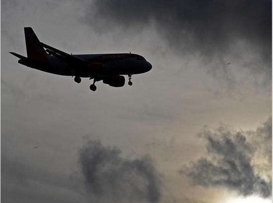 Rains, Strong wind upset Flight schedule at Delhi Airport