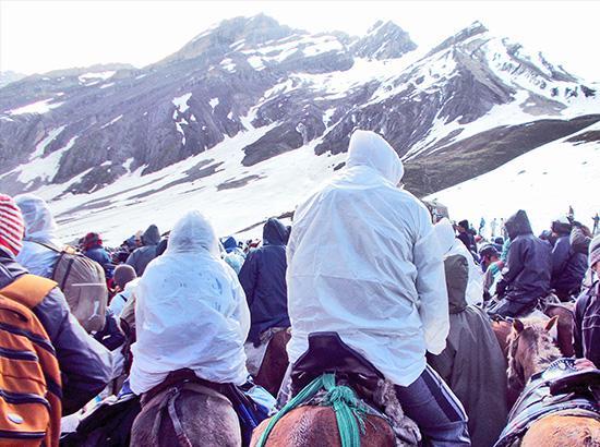 Amarnath Yatra resumes after day's suspension