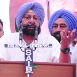 Capt Amarinder lashes out at Badals for spreading disinformation about PM\'s visit