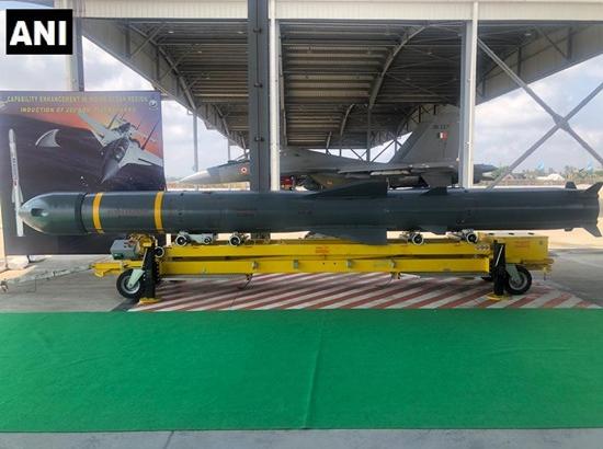 Sukhoi-30MKI fighter equipped with BrahMos missile inducted at Thanjavur airbase 
