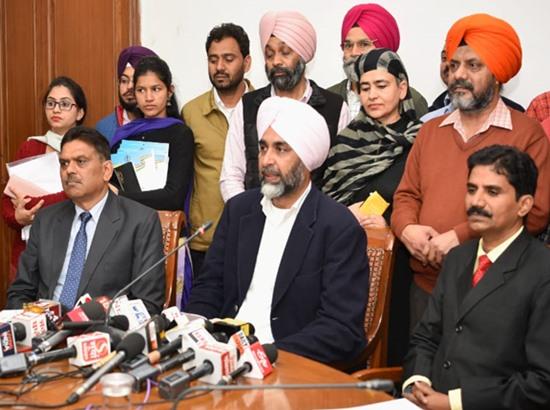 Punjab Budget :  FM Manpreet Badal presents  Rs 1.54 lakh crore budget for 2020-21 ( Read main points and full copy of the Budget speech )