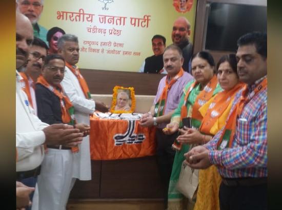 Former Chandigarh mayor pays tribute to Atal Bihari Vajpayee