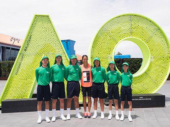 China poses for a photo with six chineses ballkids of the australian