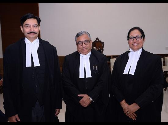 Chief Justice administers oath to two High Court Judges
