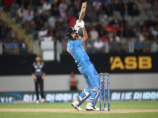 Rahul, Iyer shine again as India defeat New Zealand in second T20I