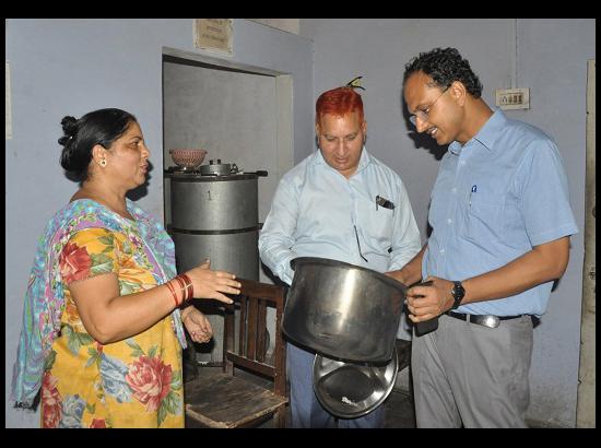 No compromise on quality of food served to students: Varinder Sharma