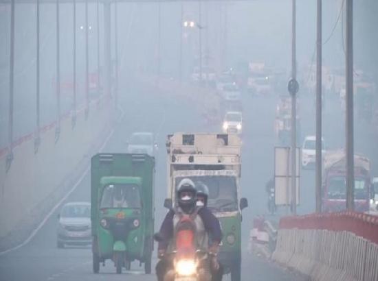 Air quality dips to 'very poor' in the national capital