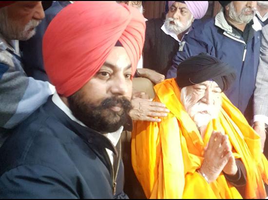 Sleazy Video: Chadha asked to stay away, Chief Khalsa Diwan gets officiating chief