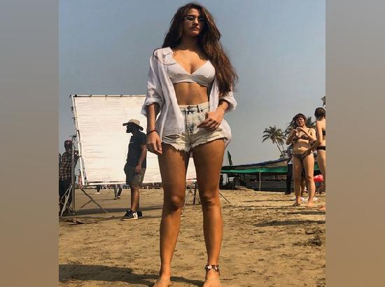 Disha Patani treats fans with BTS picture from 'Malang'