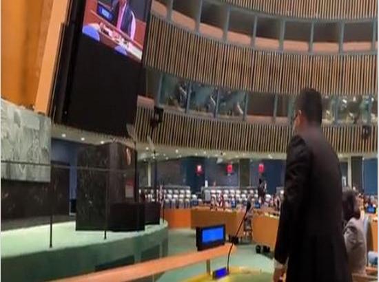 Indian delegate walks out as Imran Khan begins speech at UNGA
