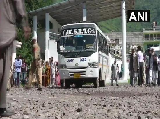 27 stranded in Poonch as PoK authorities refuse to open gate for cross-LoC bus service

