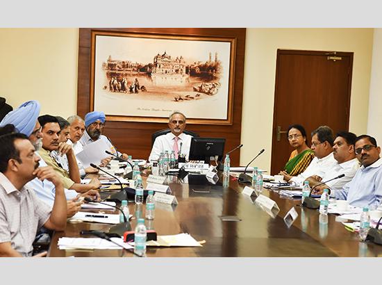 Punjab CS reviews flood relief operations, Directs immediately release of funds to the affected districts 