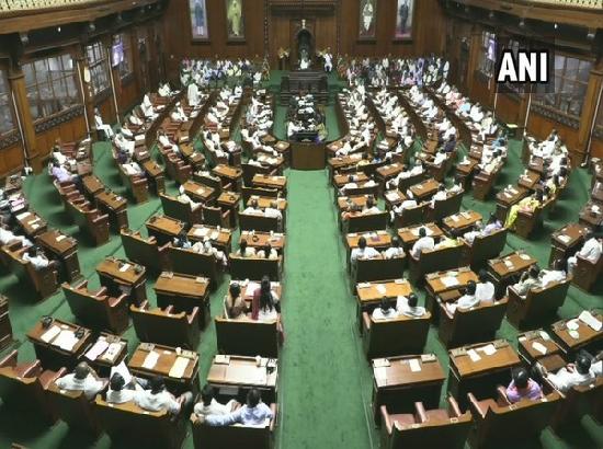 Karnataka trust vote put off again, speaker sets 6 pm deadline today for trust vote
