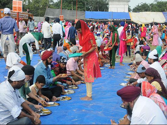Gurdwaras feel the GST pinch in serving free langars

