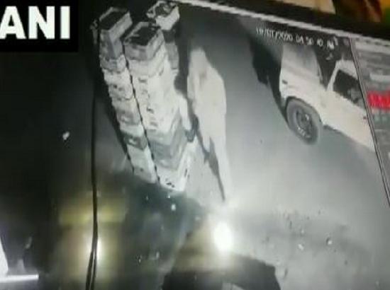 Policeman caught on CCTV stealing milk packets