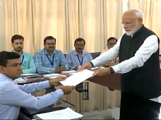 Video : PM Modi files nomination from Varanasi LS seat