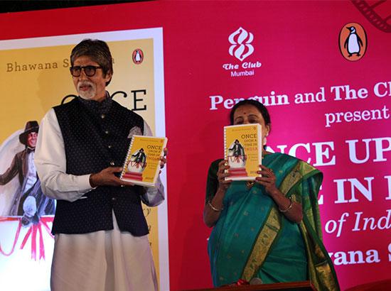 Mumbai: Film critic and author Bhawana Somaaya with actor Amitabh Bachchan