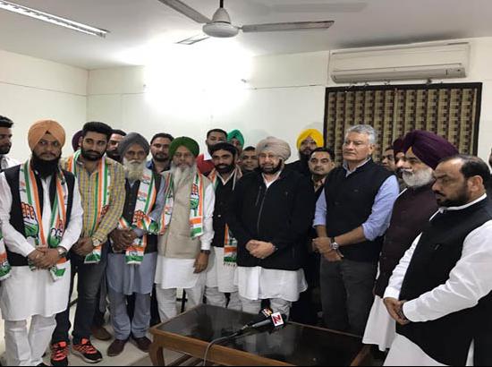 Akali leaders Naresh Kataria, Babbu Ghuman, several others join Punjab Congress