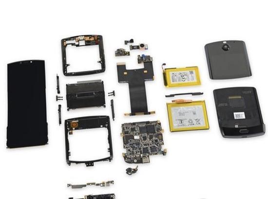 Motorola Razr is most difficult to repair, iFixit teardown reveals