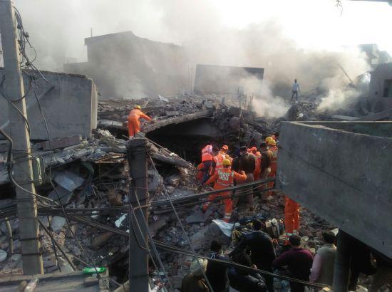 Two more dead, 9 firefighters among 15-20 still trapped under debris (7.35 pm)