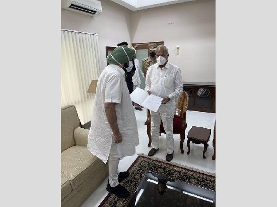 Captain Amarinder’s resignation accepted, Governor asks him to continue as caretaker CM 