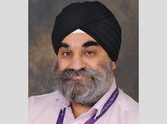 England: Famous Sikh doctor Manjeet Singh Riyat succumbs to coronavirus