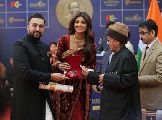 Shilpa Shetty gets 'Champions of Change' award for Swachh Bharat Abhiyan