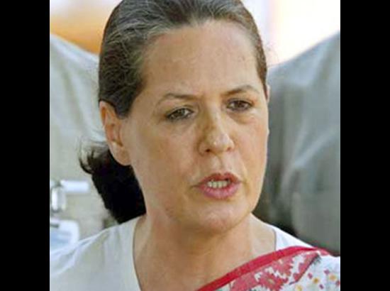 19 opposition parties attend dinner hosted by Sonia Gandhi