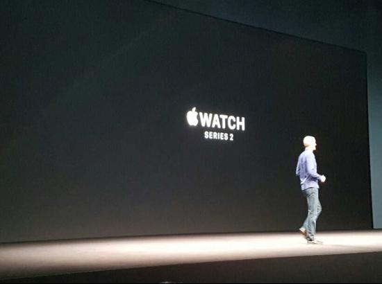 Apple Launches New Swim Proof Watch 