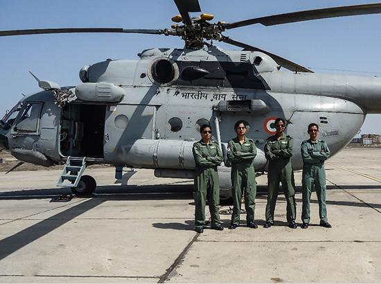 Women Pilot from Punjab & Chandigarh part of first all-women Crew to FLY MI-17 V5 helicopter