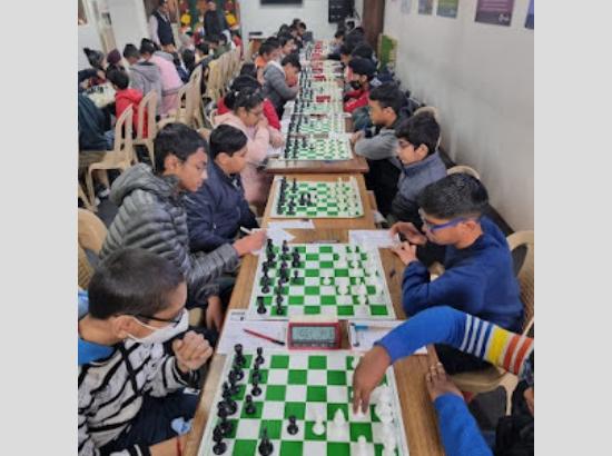 Swastik Singhal ,  Aaditya Pajni and Samarth Kapoor win chess titles
