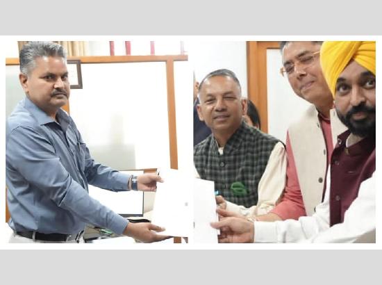 Rajinder Gupta files nomination for Rajya Sabha seat from Punjab