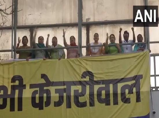 AAP workers stage protest against arrest of Kejriwal