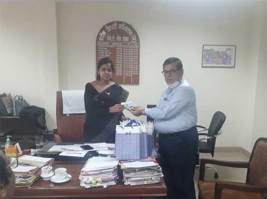 District Admin lauds move of Department of Ayurveda to hand over immuno booster kits for frontline corona warriors
