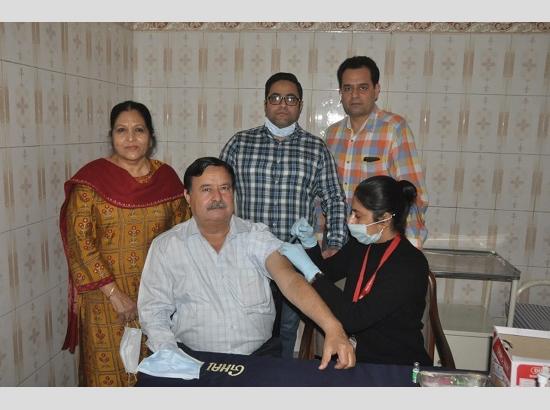 Jalandhar ADC gets his parents vaccinated for Covid-19