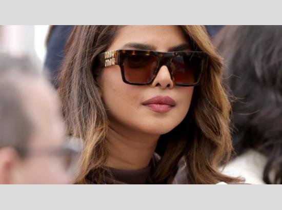 Priyanka Chopra finally reveals daughter Malti Marie's face; Photos inside