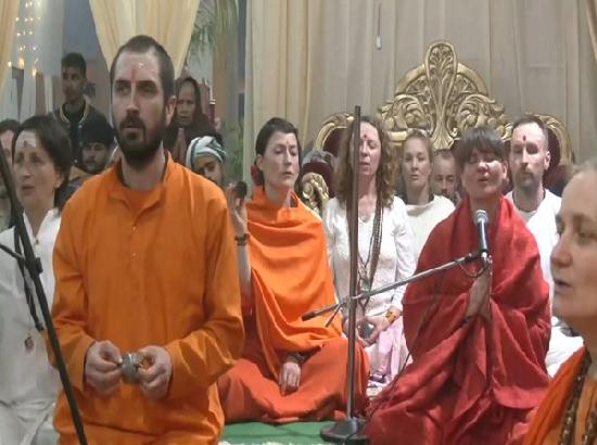 Prayagraj: Seers from Russia, Ukraine perform 'kirtan' at Maha Kumbh