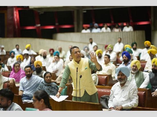 Aman Arora takes on Congress over law & order situation 