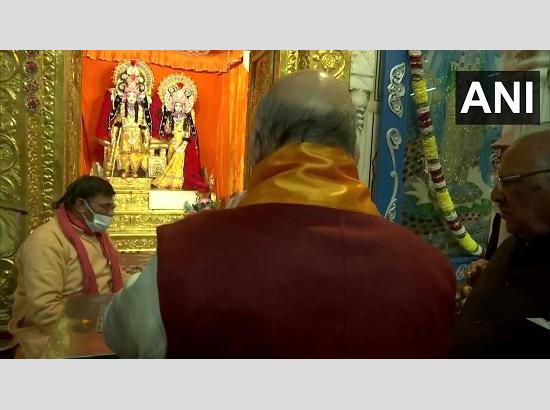 Amit Shah offers prayers at Valmiki Temple, Durgiana Temple in Amritsar