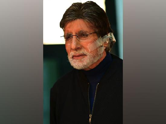 Amitabh Bachchan undergoes eye surgery, says progress is slow