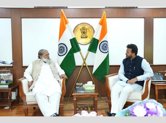 Haryana Minister Anil Vij calls Union Minister Kinjarapu Rammohan Naidu in Delhi