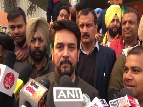 Kejriwal promised to recruit 3,000 Punjabi teachers in Delhi, but removed 400: Anurag Thakur