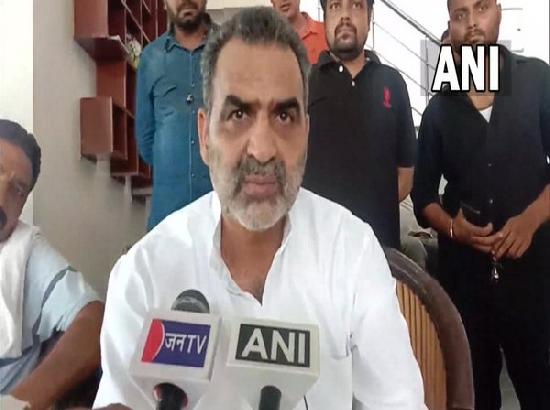 Farmers' leaders should decide whether they want praise from Pakistan, cautions Union Minister Balyan 