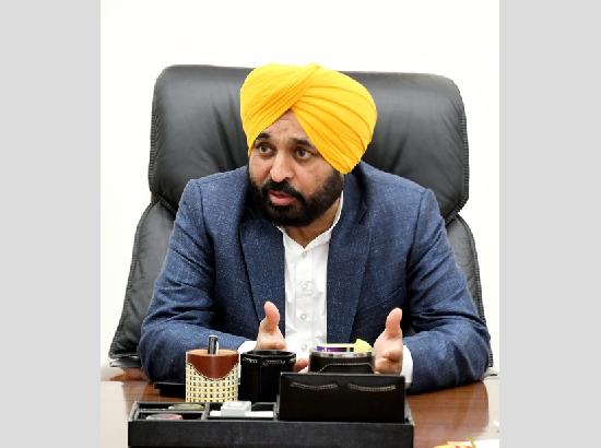 CM Mann condoles loss of lives in Faridkot road accident, asks adminsitration to help injured 

