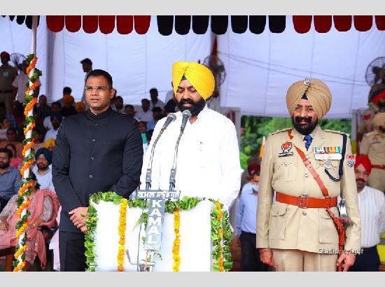 Minister Laljit Bhullar hoists Tricolor at Sangrur, vows to fulfill martyr's dreams (View Pics) 