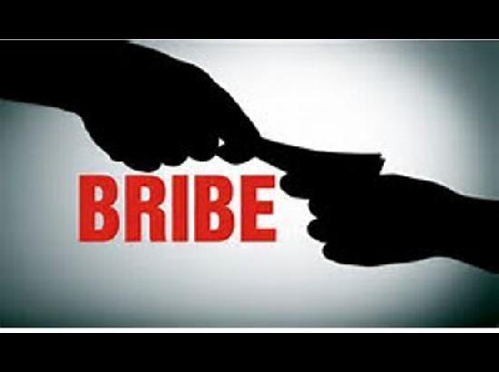 Reverse Trap: Vigilance nabs a person for offering bribe Rs. 50,000 to GST Officer