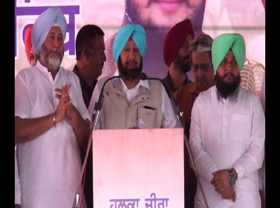 Capt addresses rally at Zira in favour of Dimpa Congress candidate from Khadoor Sahib