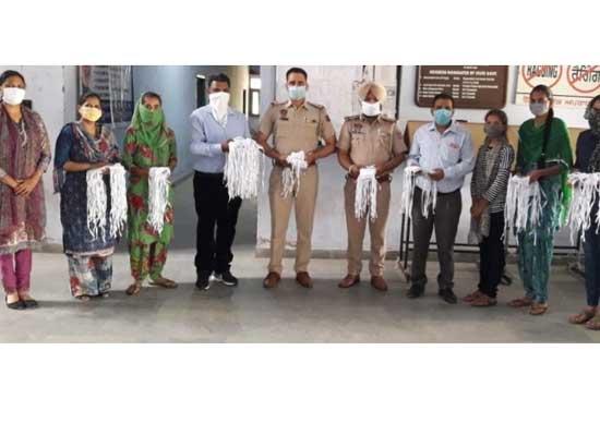 Captain Amarinder Singh congratulates Punjab ITI Girls for making 10 lac masks

