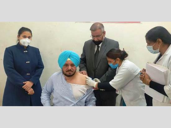 DC Ferozepur gets Covid-19 Vaccine shot in second phase
