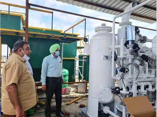 COVID-19 crisis: DC inspects Oxygen Plant set up in Ferozepur